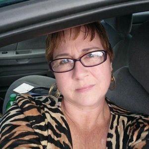 Meet your Posher, Rhonda